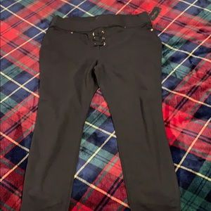 Woman’s black bottoms